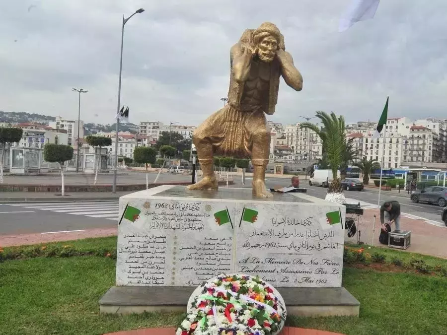 قبل 63 عام : الجزائريون يستذكرون المذبحة الفرنسية في ميناء العاصمة