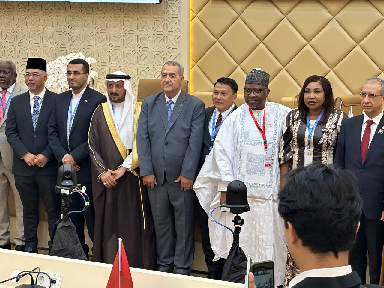 النائب بن حمودة يشارك بجاكارتا في اجتماع اللجنة التنفيذية لاتحاد مجالس أعضاء منظمة التعاون الإسلامي