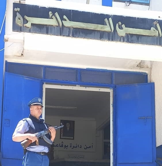 تفكيك عصابة أحياء مكوّنة من 14 شخصًا ببوقاعة وحجز أسلحة بيضاء