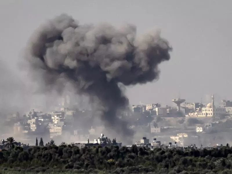 استشهاد 4 فلسطينيين في قصف صهيوني على شمال قطاع غزة