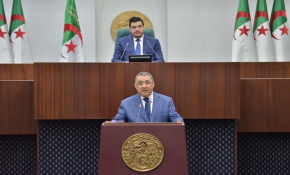 مراد : سلك الأمن الوطني يحظى باهتمام خاص من طرف السلطات العمومية نظرا لطبيعة مهامه الحساسة