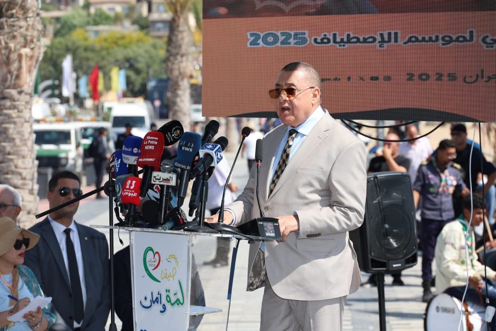 وزير الداخلية : تخصيص مبلغ ب 7 مليار دج لتهيئة و توسيع الشواطئ عبر الوطن