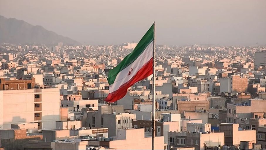 التلفزيون الإيراني: المنشآت النووية أخليت مسبقا تحسبا لأي هجوم
