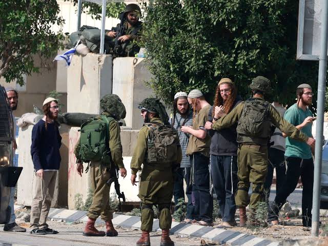 تصاعد وتيرة اعتداءات الاحتلال والمستوطنين على الفلسطينيين في الضفة الغربية