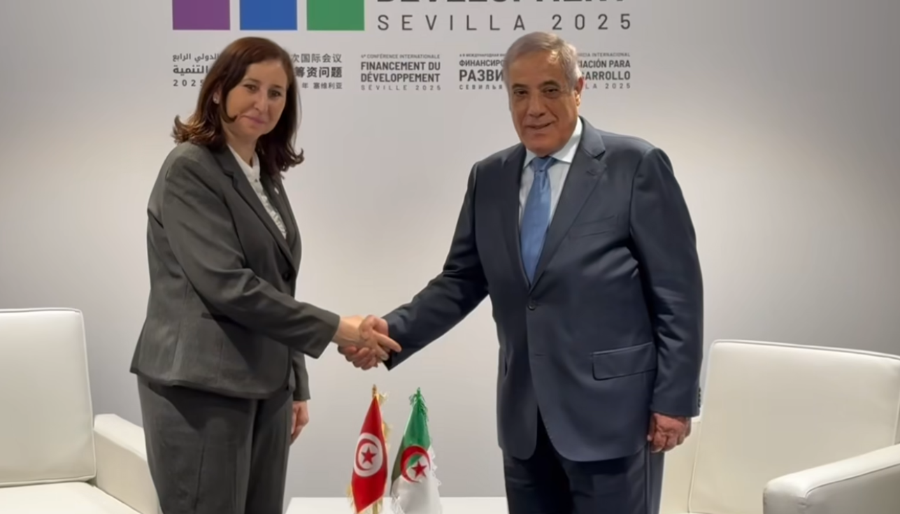 الوزير الأول يجري بإشبيلية محادثات ثنائية مع رئيسة الحكومة التونسية