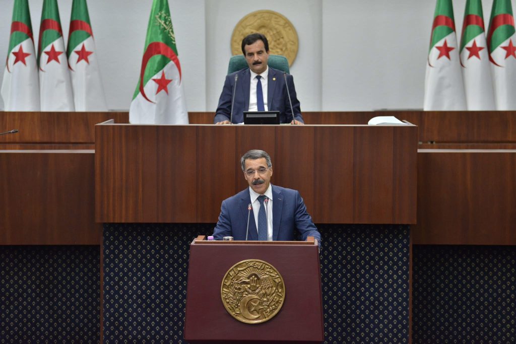 مشروع المرسوم الجديد المتعلق بالصفقات العمومية قيد الانتهاء
