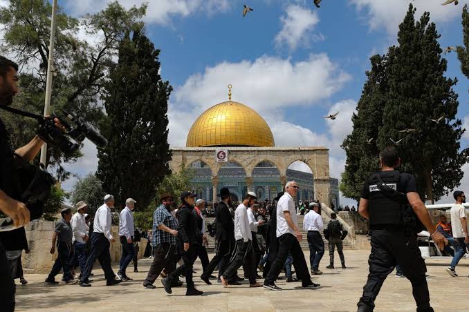 فلسطين: عشرات المستوطنين يقتحمون المسجد الأقصى المبارك