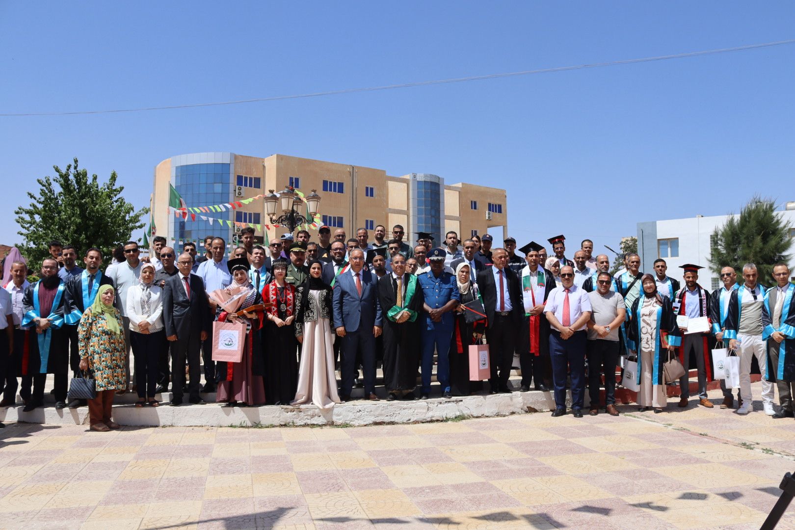 جامعة تيسمسيلت.. تخرج ازيد من 1700 طالب