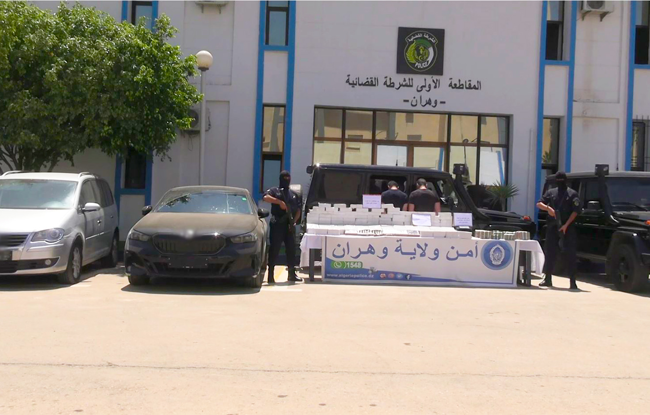 وهران: ضبط أزيد من قنطار من الكيف المعالج قادم من المغرب
