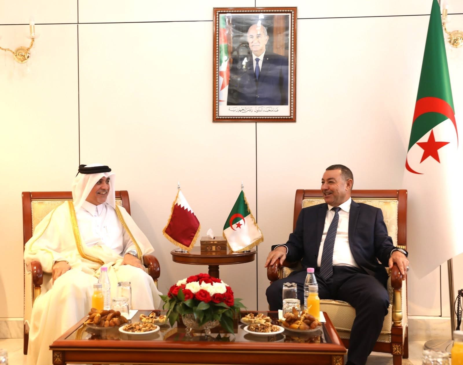 سعيود يبحث مع سفير قطر بالجزائر سبل تعزيز التعاون الثنائي