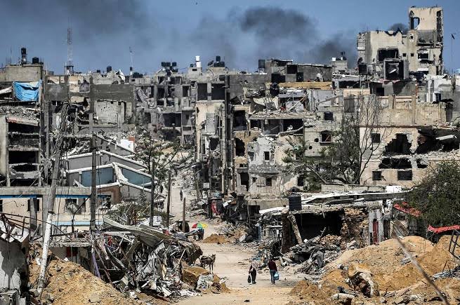 فلسطين: 14 شهيدا و25 مصابا في قصف للاحتلال الصهيوني استهدف خيام النازحين بمخيم الشاطئ غرب غزة
