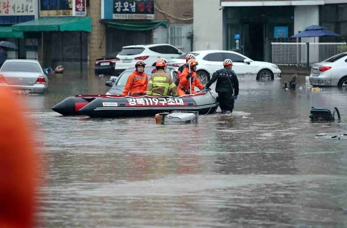 كوريا الجنوبية: تواصل البحث عن مفقودين إثر الأمطار الغزيرة وارتفاع عدد الضحايا إلى 19