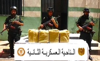 وزارة الدفاع.. إحباط محاولات إدخال أزيد من 4 قناطير من الكيف المعالج عبر الحدود مع المغرب