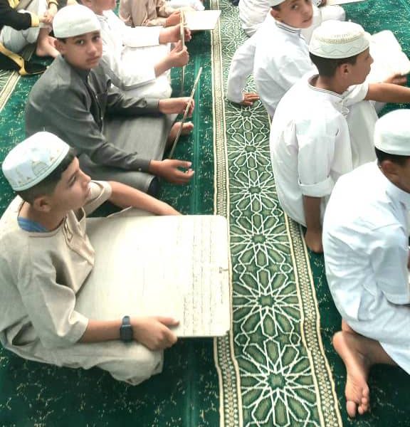 معسكر : رحلات سياحية لفائدة 1500 تلميذ وطالب بمدارس قرآنية وزاويا