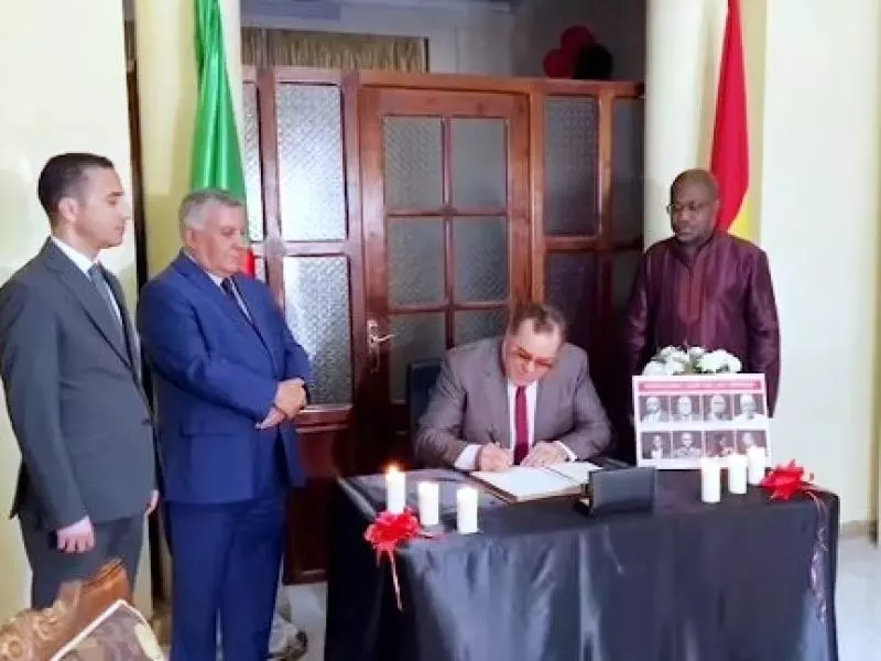 وفاة مسؤولين سامين في تحطم مروحية بجمهورية غانا: وزير الاتصال يوقع على سجل التعازيً
