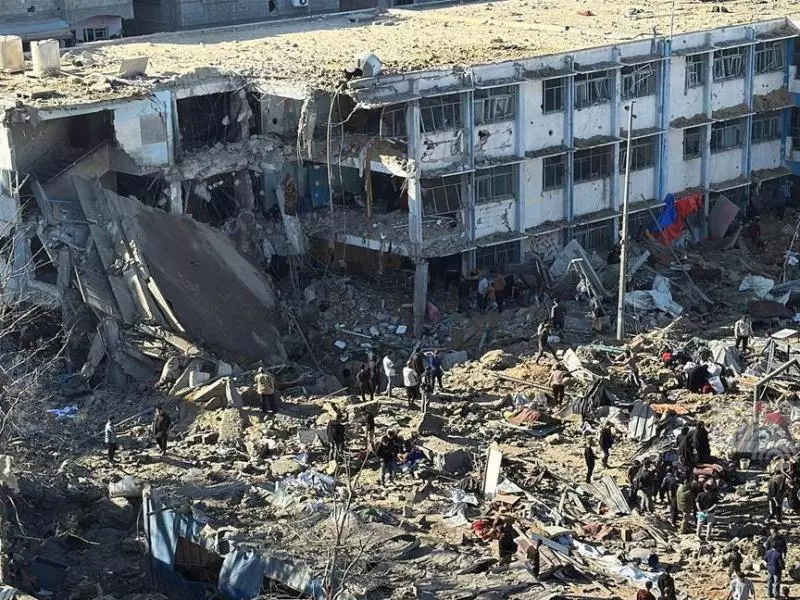 استشهاد 14 فلسطينيا في قصف مكثف على وسط وجنوب قطاع غزة