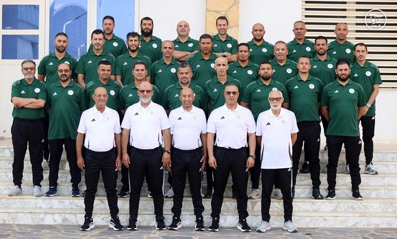 كرة القدم : مشاركة 25 متربصا في دورة التكوين الخاصة بنيل شهادة “كاف أ” للمجموعة الثانية