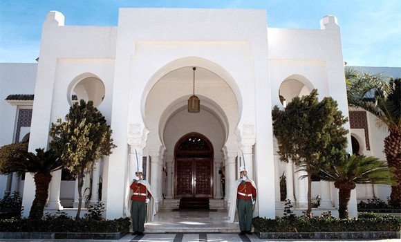 المديرية العامة للاتصال برئاسة الجمهورية تفند خبر رفع احتكار “نفطال” لاستيراد زيوت المحركات