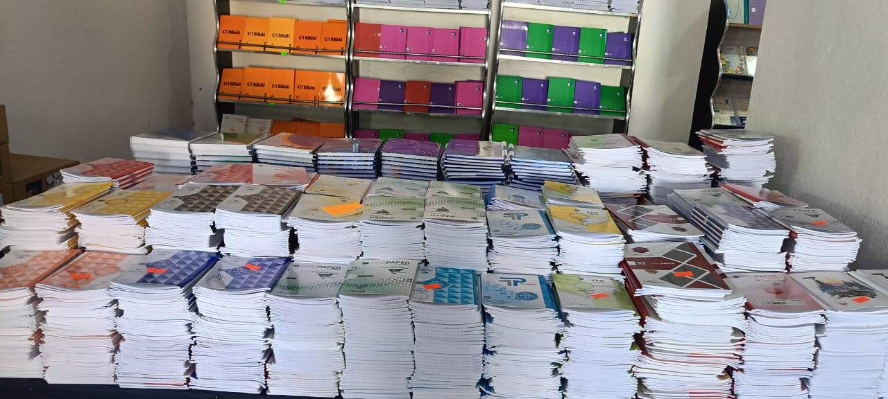 فتح معارض و أسواق جوارية لبيع الأدوات المدرسية بسوق أهراس و الطارف