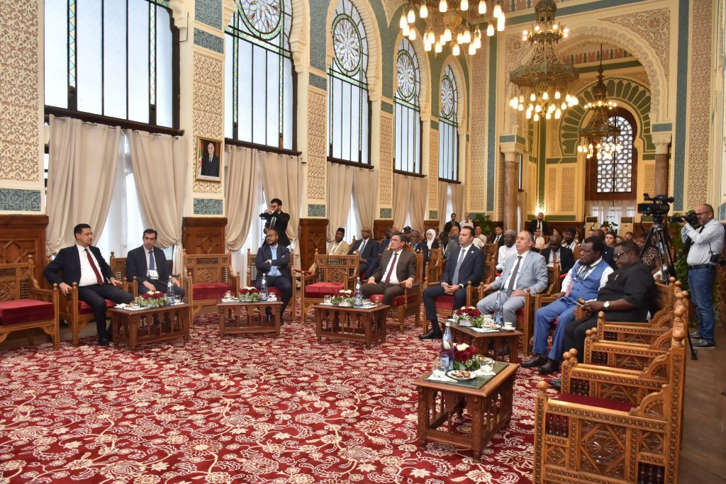 معرض التجارة البينية الإفريقية بالجزائر: والي الجزائر يستقبل رؤساء حكومات الأقاليم المحلية لدول إفريقية