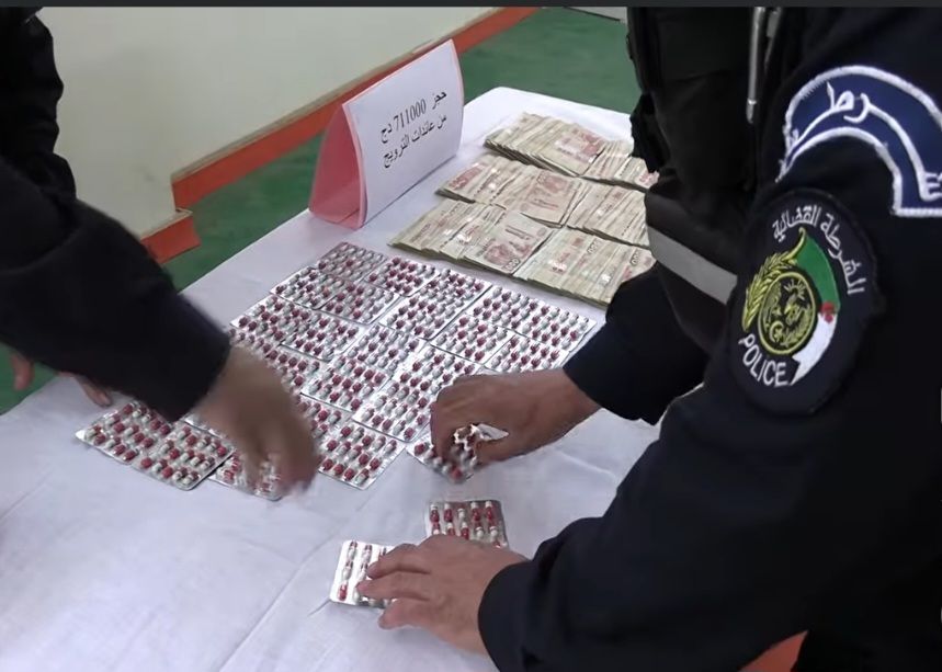 الشلف: الإطاحة بشبكة إجرامية مختصة في ترويج المخدرات والمؤثرات العقلية