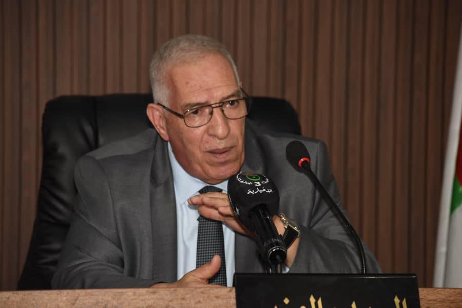 وزير المجاهدين يشرف على اجتماع تحضيري تحسبا لإحياء الذكرى ال64 ليوم الهجرة وال71 لاندلاع الثورة التحريرية المجيدة