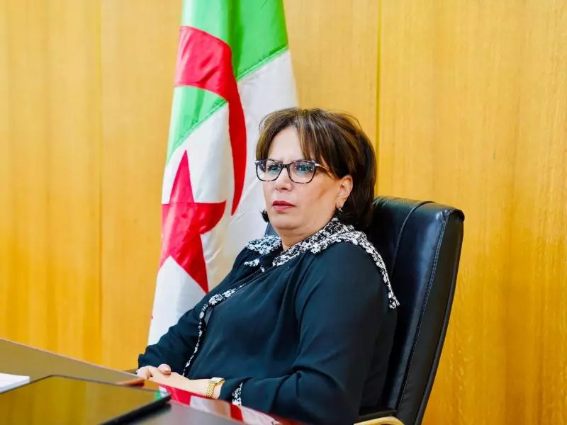 بن دودة تدعو الحكواتيين إلى المساهمة في نقل التراث المحكي الجزائري إلى الأجيال الصاعدة