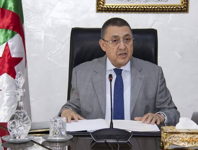 وزير الداخلية : السلطات المحلية تعكف على ضمان دخول مدرسي في أحسن الظروف