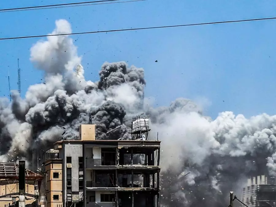 العدوان الصهيوني: 11 شهيدا بينهم منتظرو مساعدات ومصابون برصاص وقصف الاحتلال مدينة غزة ورفح