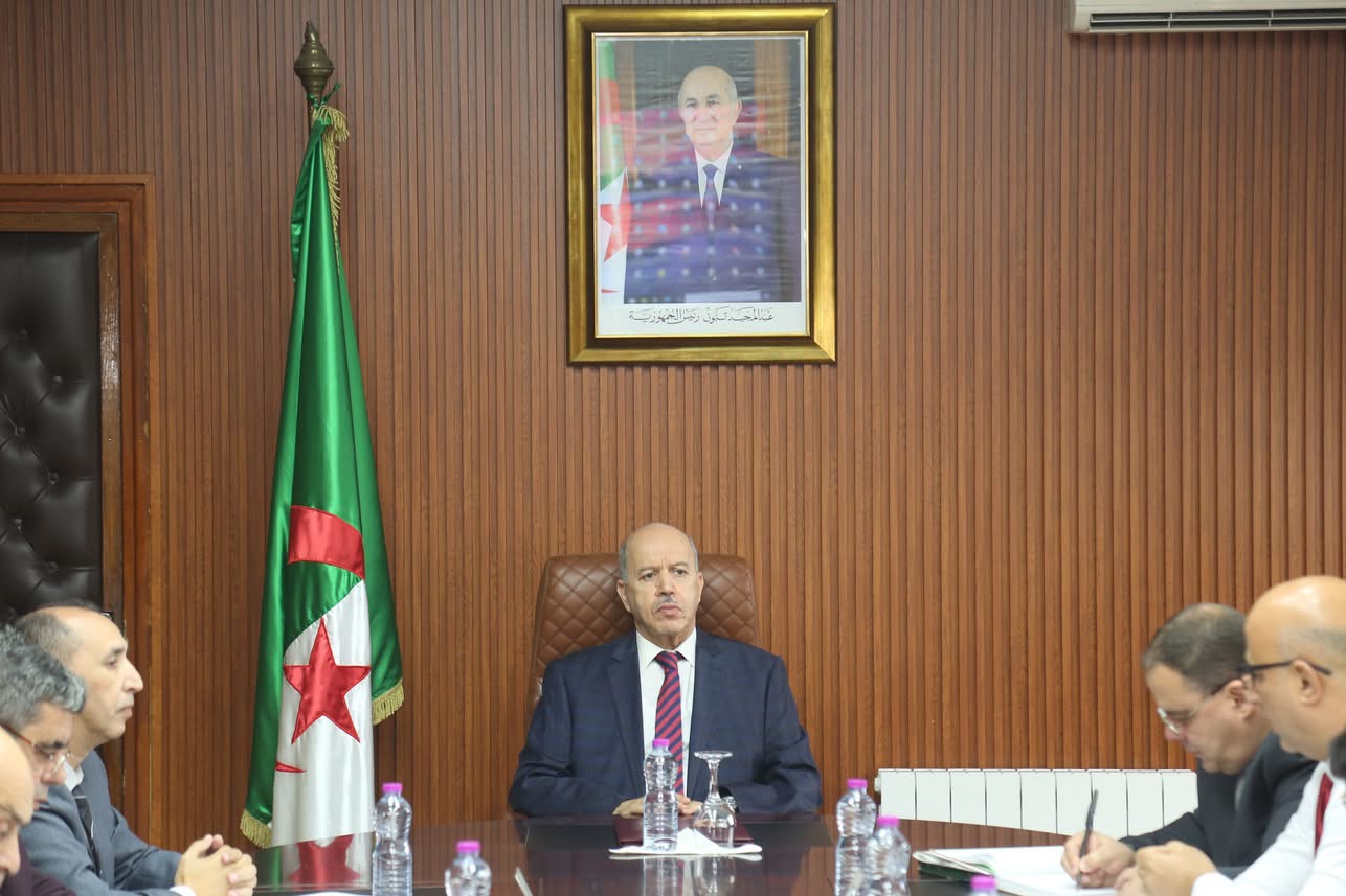 وزير العمل والتشغيل: تسريع وتيرة رقمنة كل الخدمات الإدارية