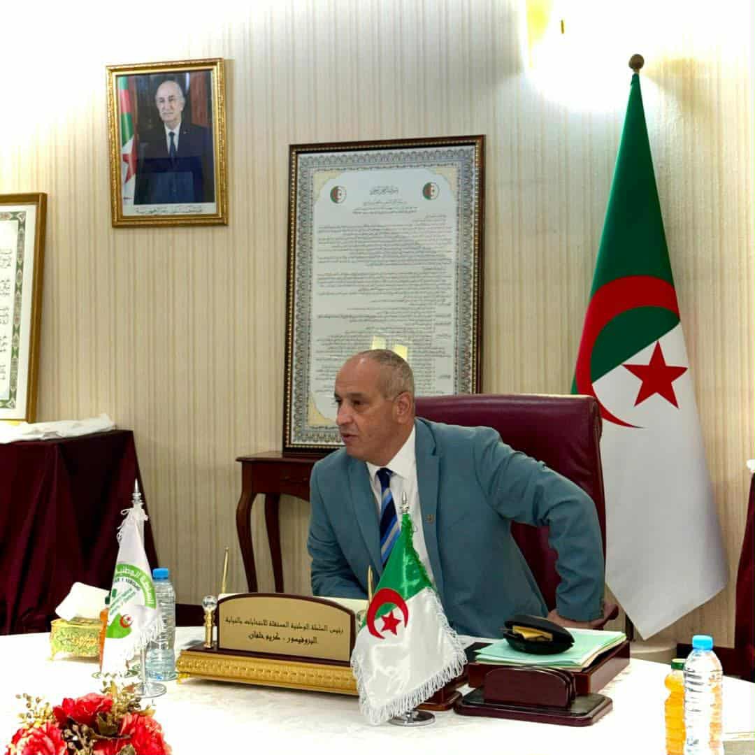 السلطة المستقلة تعقد اجتماعاً تنسيقياً برئاسة كريم خلفان وبمشاركة ممثلي القطاعات الحكومية