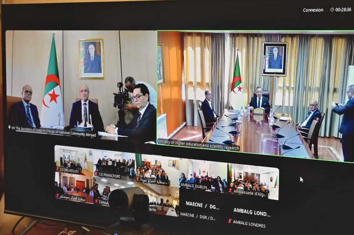 شايب يشرف بمعية وزير التعليم العالي و البحث العلمي على لقاء افتراضي مع طلبة الجالية المقيمين بمنطقة أوروبا الشمالية