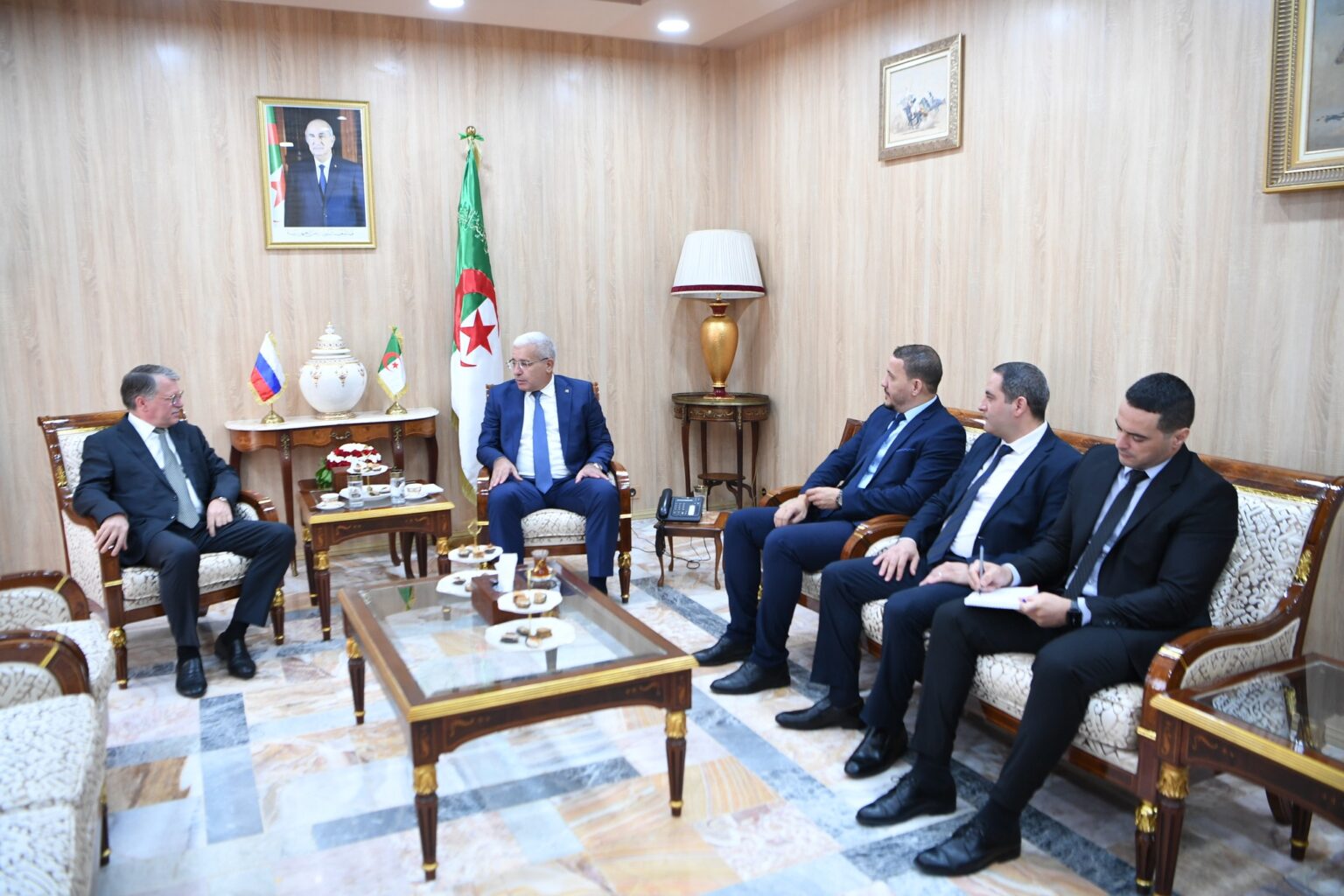 بوغالي يستقبل سفير فيدرالية روسيا لدى الجزائر