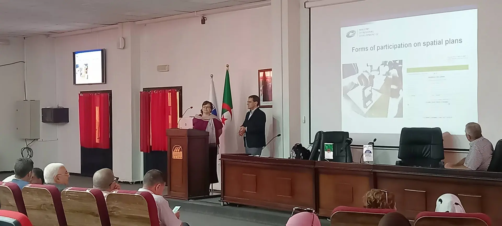 جامعة هواري بومدين للعلوم والتكنولوجيا: تعزيز نوعية التكوين في مجال تهيئة الإقليم